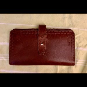 Saddleback leather large wallet for men or women.  Very good condition.